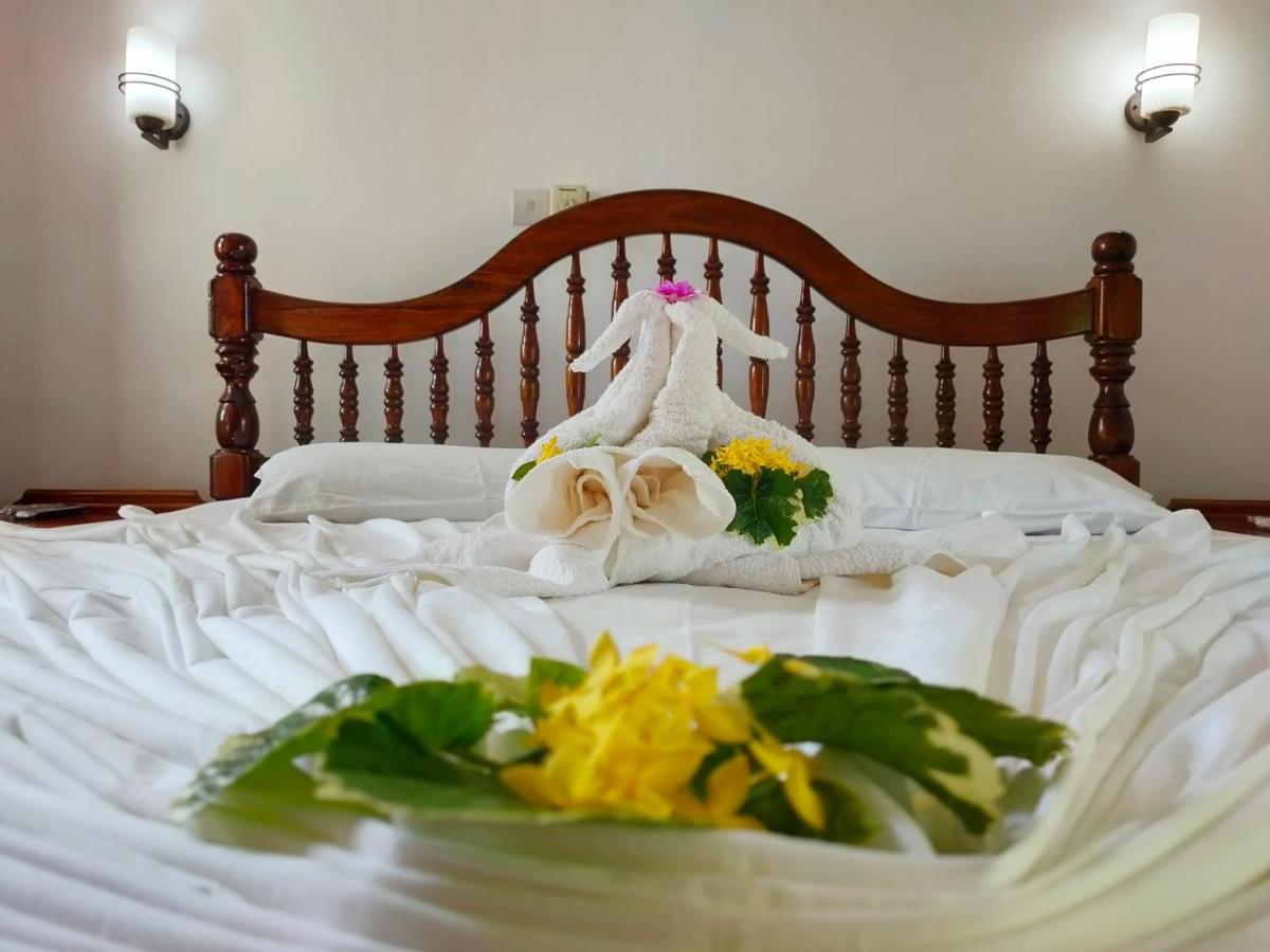 Beryl Guesthouse La Digue  Extérieur photo