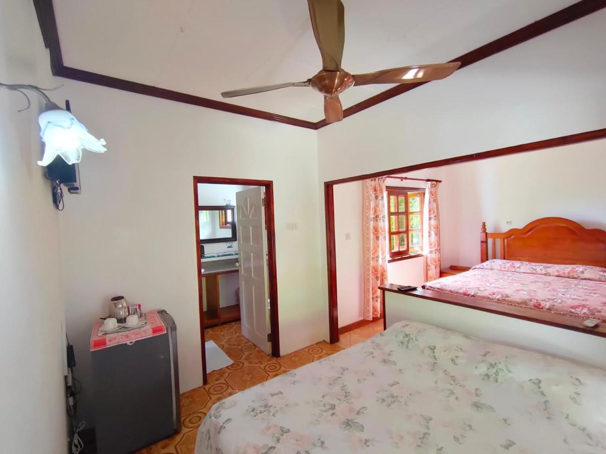 Beryl Guesthouse La Digue  Extérieur photo