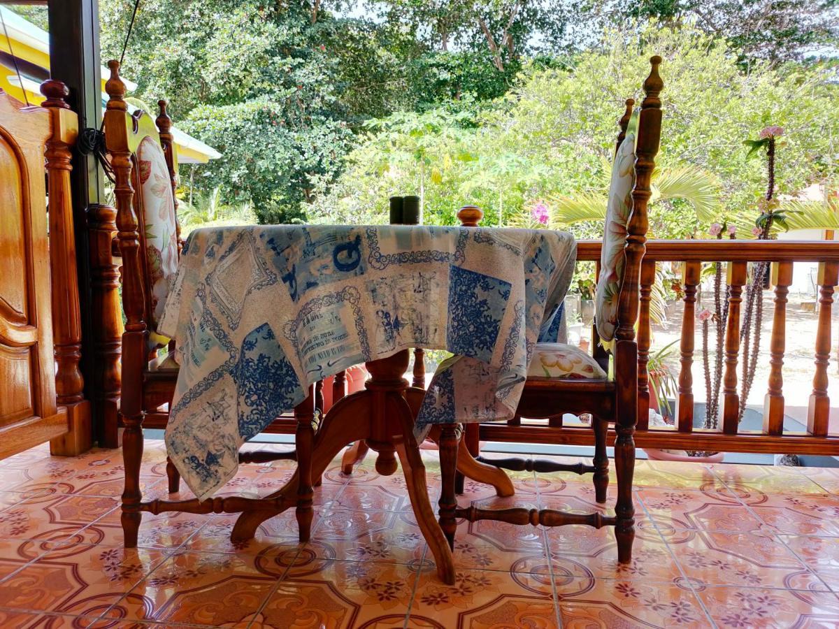 Beryl Guesthouse La Digue  Extérieur photo
