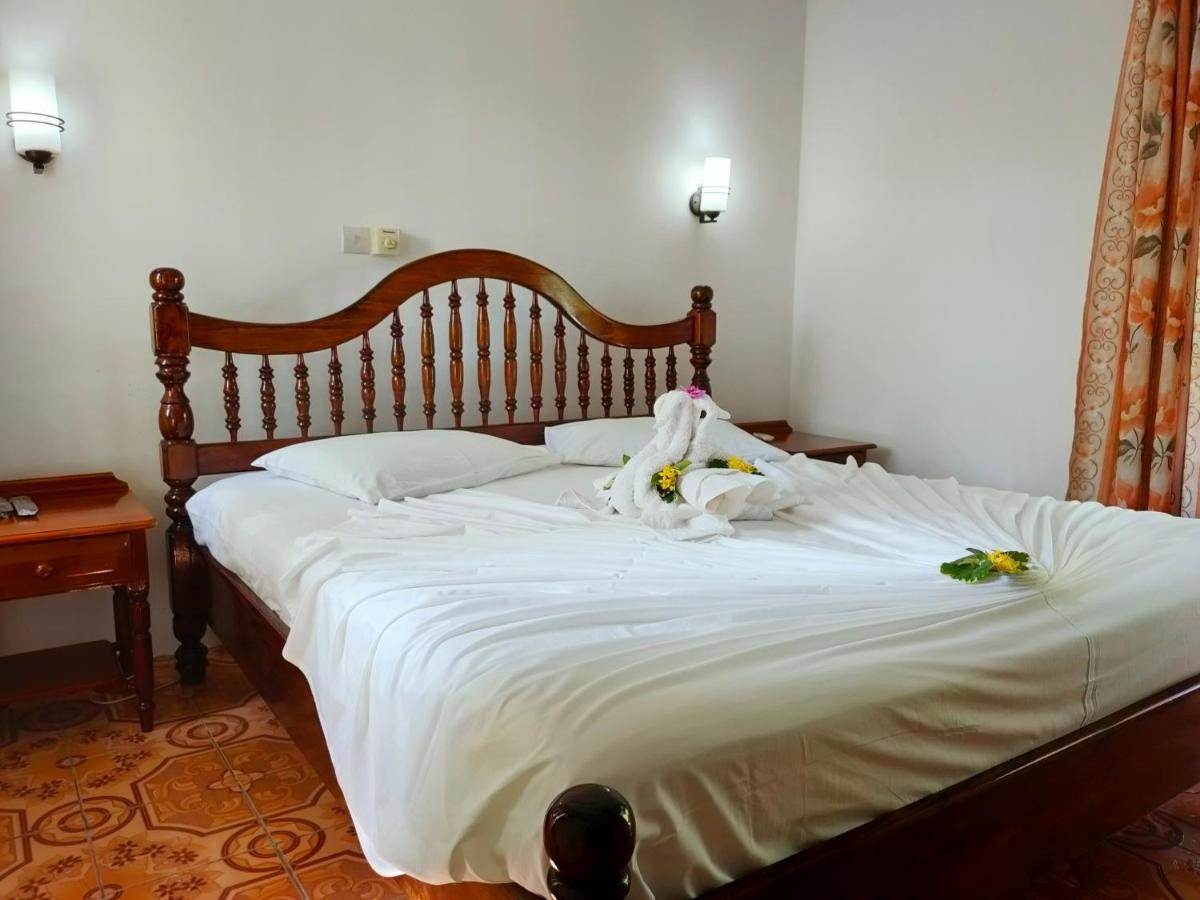 Beryl Guesthouse La Digue  Extérieur photo
